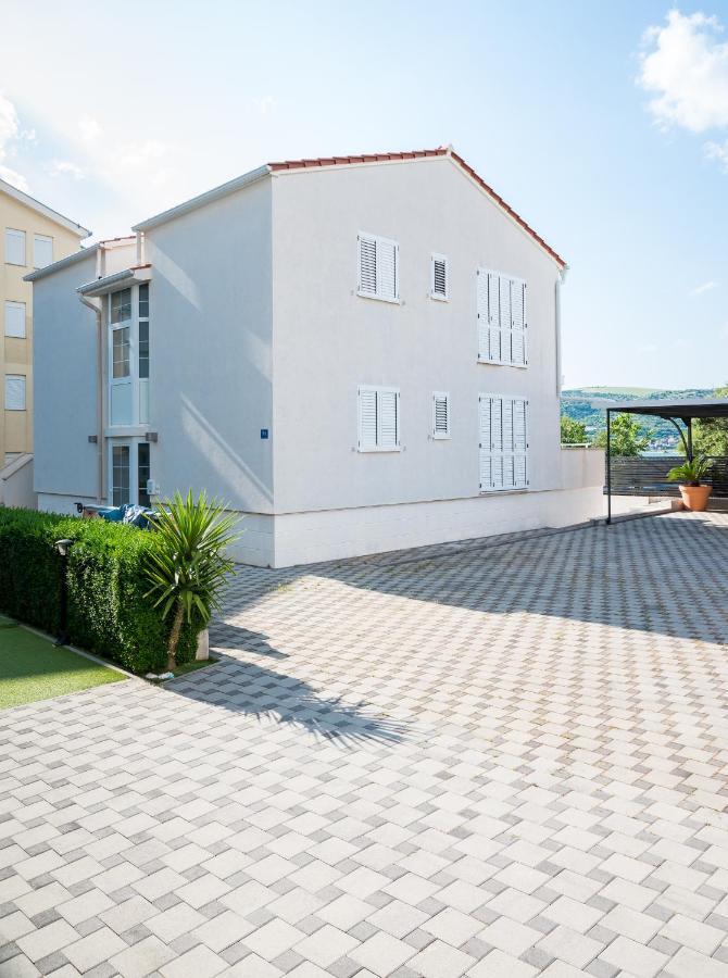 Vdl Apartments Trogir Eksteriør bilde